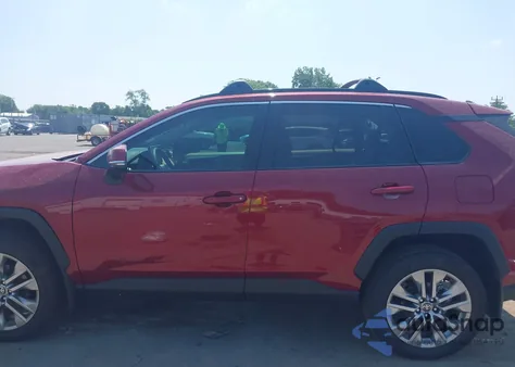 2025 Toyota Rav4 Xle Premium из США, поврежденный, VIN 2T3A1RFV8SW524097